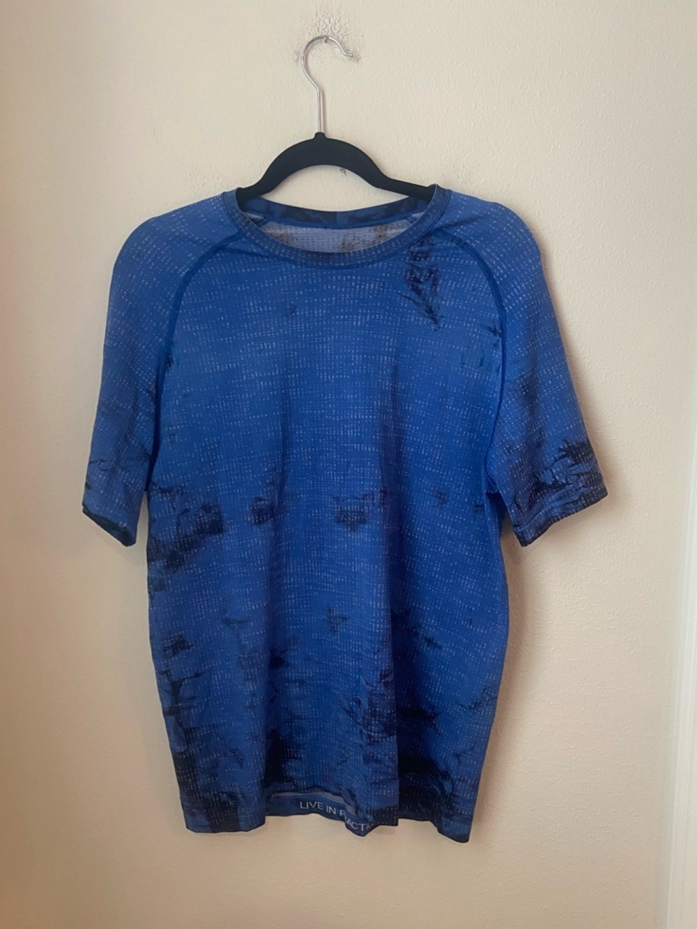 Lululemon Metal Vent Tech 2.0 Short Sleeve Shirt Blue Marble Dye Size L